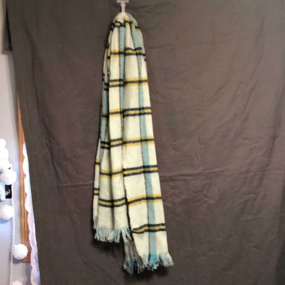 Plaid oblong scarf